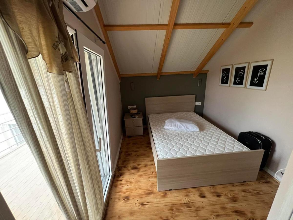 Vila Attic View Loútsa Exteriér fotografie